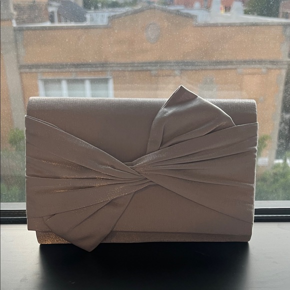 Elegant Gray Clutch Bag - Picture 1 of 2